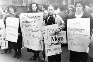 manifestazione  Unione donne italiane herstory  femminismo storia gruppi Roma archivia