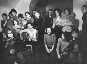 Gruppo Teatro herstory  femminismo luoghi donne storia gruppi Roma 