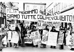 manifestazione aborto Movimento Liberazione della Donna archivia herstory  femminismo Roma 