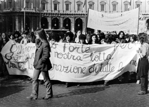 manifestazione delle donne 8 marzo Archivia Herstory femminismo a roma e Lazio 